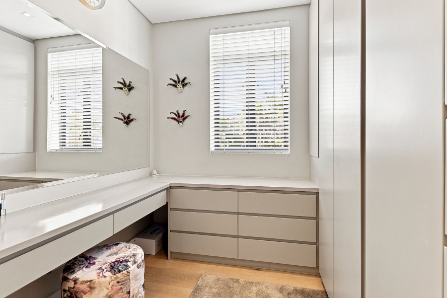 4 Bedroom Property for Sale in Constantia Western Cape